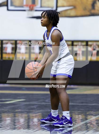 Thumbnail 2 in Rusk vs Tyler (Kaufman Holiday Tournament) photogallery.