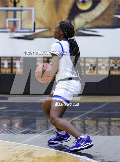 Thumbnail 1 in Rusk vs Tyler (Kaufman Holiday Tournament) photogallery.