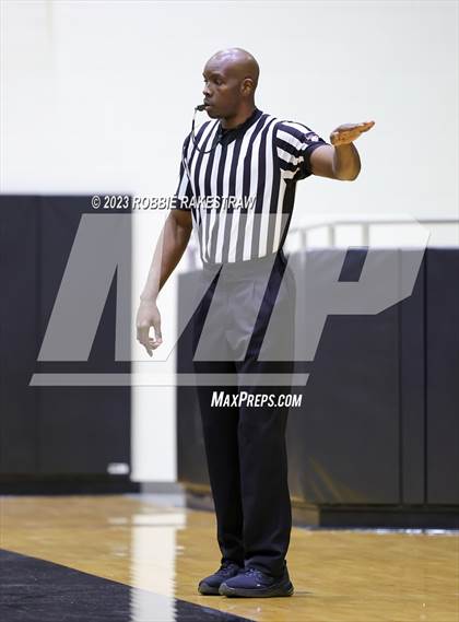 Thumbnail 2 in Rusk vs Tyler (Kaufman Holiday Tournament) photogallery.