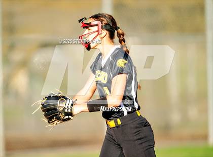 Thumbnail 2 in Del Oro @ River City photogallery.