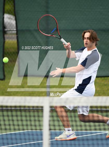 Thumbnail 3 in TSSAA District 8 AA Individual Tournament photogallery.