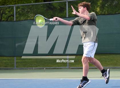 Thumbnail 2 in TSSAA District 8 AA Individual Tournament photogallery.