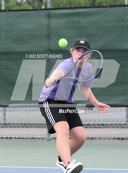 Thumbnail 1 in TSSAA District 8 AA Individual Tournament photogallery.