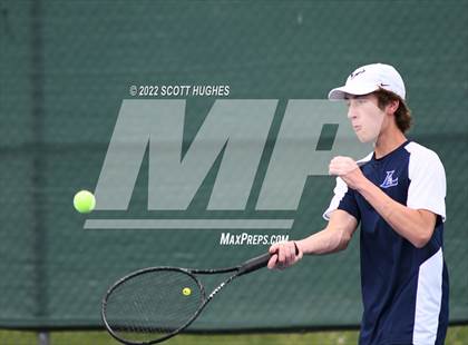 Thumbnail 2 in TSSAA District 8 AA Individual Tournament photogallery.