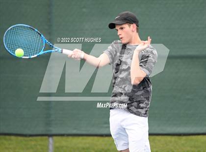 Thumbnail 2 in TSSAA District 8 AA Individual Tournament photogallery.