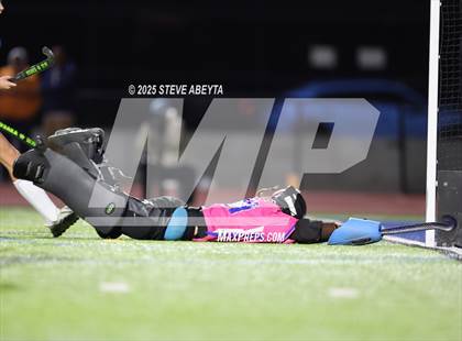 Thumbnail 2 in Kent Denver vs. Cherry Creek (CHSAA Championship) photogallery.