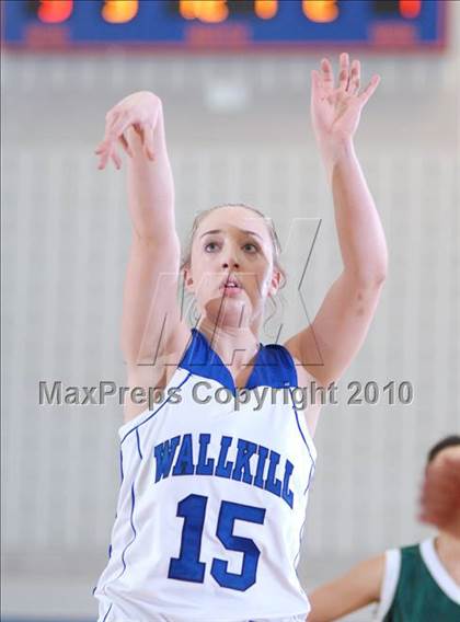 Thumbnail 1 in Cornwall Central vs. Wallkill (Section 9 Class A Final) photogallery.