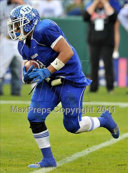 Thumbnail 2 in Tustin vs. La Habra (CIF SS Southwest Division Final) photogallery.
