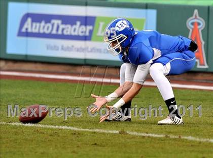 Thumbnail 3 in Tustin vs. La Habra (CIF SS Southwest Division Final) photogallery.