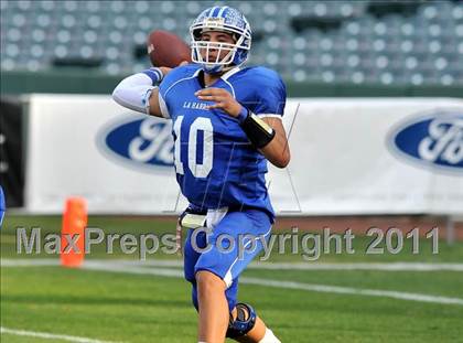 Thumbnail 3 in Tustin vs. La Habra (CIF SS Southwest Division Final) photogallery.