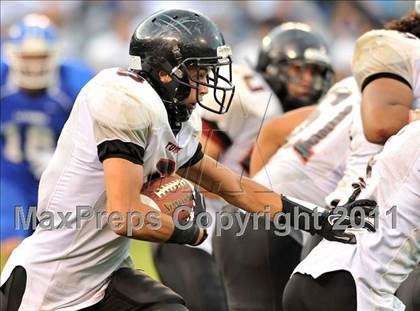 Thumbnail 2 in Tustin vs. La Habra (CIF SS Southwest Division Final) photogallery.