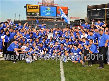 Thumbnail 2 in Tustin vs. La Habra (CIF SS Southwest Division Final) photogallery.
