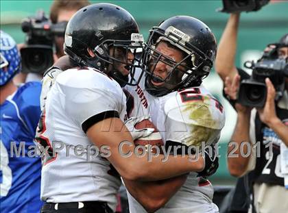 Thumbnail 3 in Tustin vs. La Habra (CIF SS Southwest Division Final) photogallery.