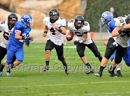 Thumbnail 3 in Tustin vs. La Habra (CIF SS Southwest Division Final) photogallery.