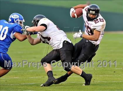 Thumbnail 2 in Tustin vs. La Habra (CIF SS Southwest Division Final) photogallery.