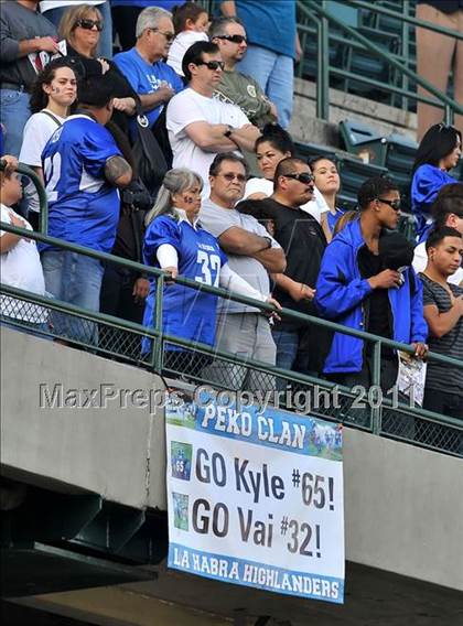 Thumbnail 1 in Tustin vs. La Habra (CIF SS Southwest Division Final) photogallery.