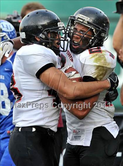 Thumbnail 2 in Tustin vs. La Habra (CIF SS Southwest Division Final) photogallery.