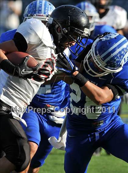 Thumbnail 3 in Tustin vs. La Habra (CIF SS Southwest Division Final) photogallery.