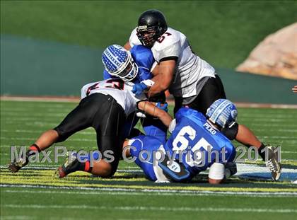 Thumbnail 3 in Tustin vs. La Habra (CIF SS Southwest Division Final) photogallery.