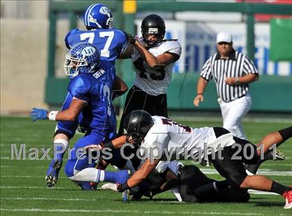 Thumbnail 3 in Tustin vs. La Habra (CIF SS Southwest Division Final) photogallery.