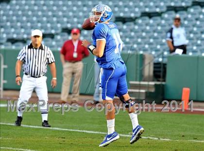 Thumbnail 1 in Tustin vs. La Habra (CIF SS Southwest Division Final) photogallery.