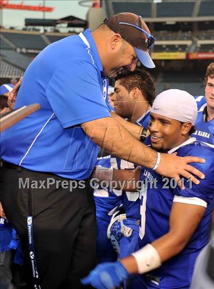 Thumbnail 2 in Tustin vs. La Habra (CIF SS Southwest Division Final) photogallery.