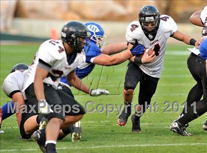 Thumbnail 1 in Tustin vs. La Habra (CIF SS Southwest Division Final) photogallery.