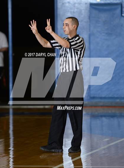 Thumbnail 2 in Gabrielino vs Mountain View (San Marino Tournament) photogallery.