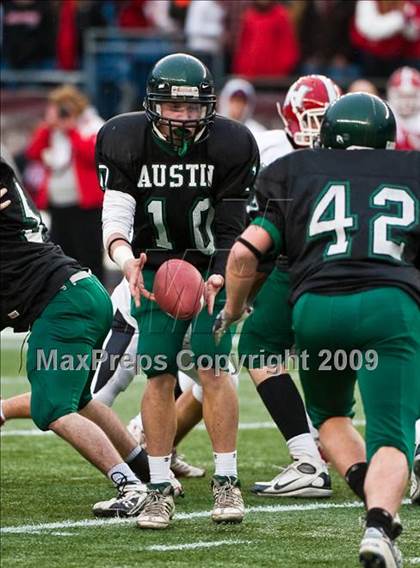 Thumbnail 3 in Austin Prep vs. Holliston (MIAA Division IIIA East Final) photogallery.