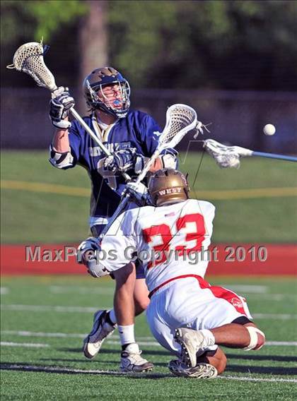 Thumbnail 3 in Bayport-Blue Point @ Half Hollow Hills West photogallery.