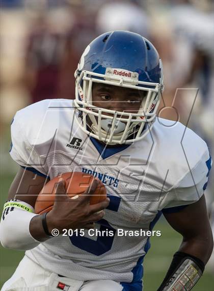 Thumbnail 2 in Benton vs. Bryant (War Memorial Stadium) photogallery.
