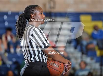 Thumbnail 1 in Mira Mesa @ Mater Dei Catholic photogallery.