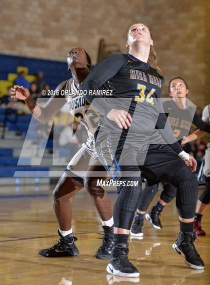 Thumbnail 1 in Mira Mesa @ Mater Dei Catholic photogallery.