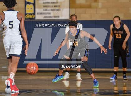 Thumbnail 2 in Mira Mesa @ Mater Dei Catholic photogallery.