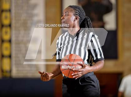 Thumbnail 1 in Mira Mesa @ Mater Dei Catholic photogallery.