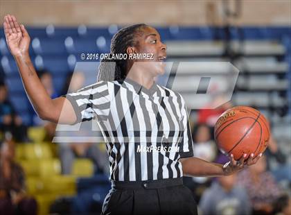 Thumbnail 2 in Mira Mesa @ Mater Dei Catholic photogallery.