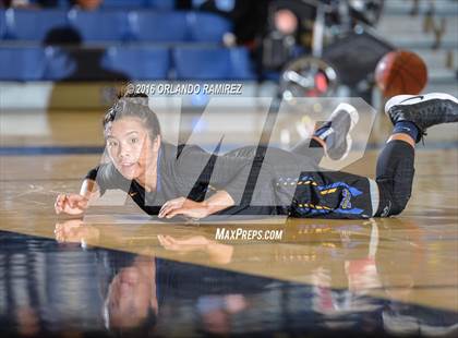 Thumbnail 2 in Mira Mesa @ Mater Dei Catholic photogallery.