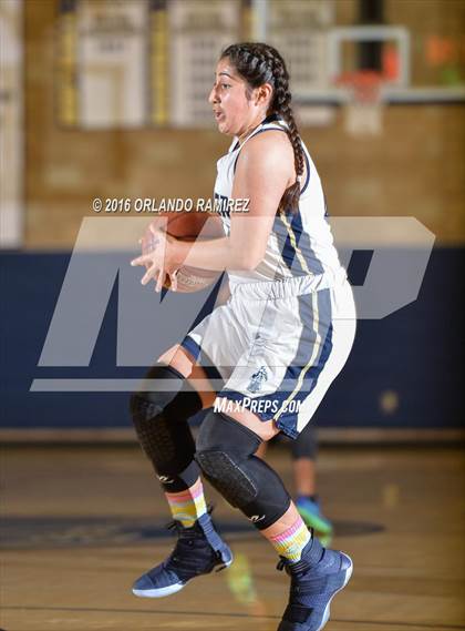 Thumbnail 2 in Mira Mesa @ Mater Dei Catholic photogallery.