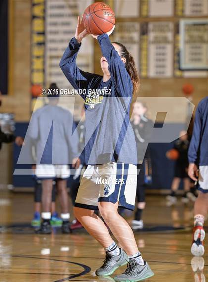 Thumbnail 1 in Mira Mesa @ Mater Dei Catholic photogallery.