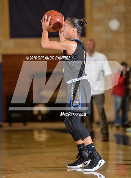 Thumbnail 3 in Mira Mesa @ Mater Dei Catholic photogallery.