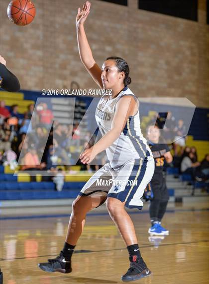 Thumbnail 2 in Mira Mesa @ Mater Dei Catholic photogallery.