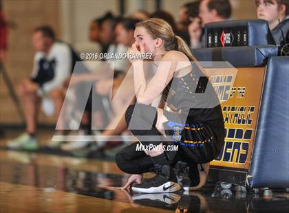 Thumbnail 2 in Mira Mesa @ Mater Dei Catholic photogallery.