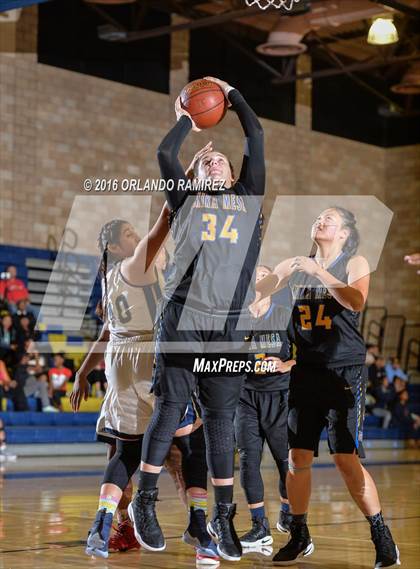 Thumbnail 2 in Mira Mesa @ Mater Dei Catholic photogallery.