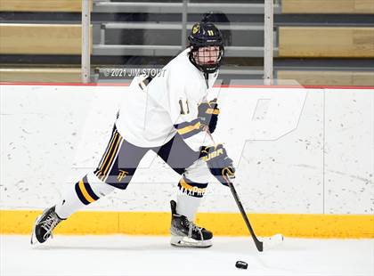Thumbnail 2 in Trinity-Pawling vs. St. Paul's (Avon Christmas Classic 7th Place) photogallery.