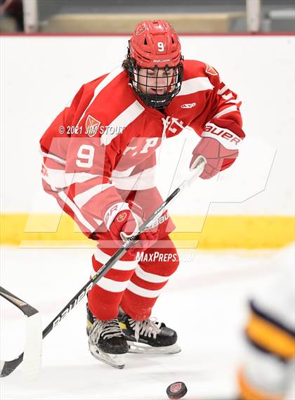Thumbnail 3 in Trinity-Pawling vs. St. Paul's (Avon Christmas Classic 7th Place) photogallery.