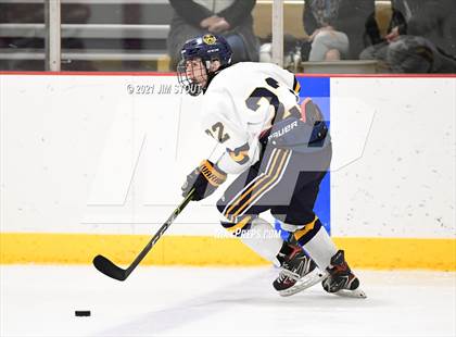 Thumbnail 3 in Trinity-Pawling vs. St. Paul's (Avon Christmas Classic 7th Place) photogallery.