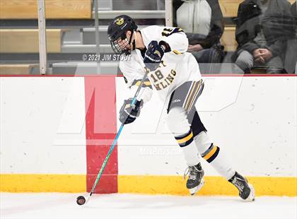 Thumbnail 2 in Trinity-Pawling vs. St. Paul's (Avon Christmas Classic 7th Place) photogallery.