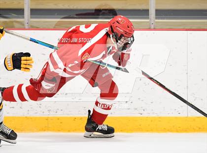 Thumbnail 2 in Trinity-Pawling vs. St. Paul's (Avon Christmas Classic 7th Place) photogallery.