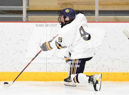 Thumbnail 2 in Trinity-Pawling vs. St. Paul's (Avon Christmas Classic 7th Place) photogallery.