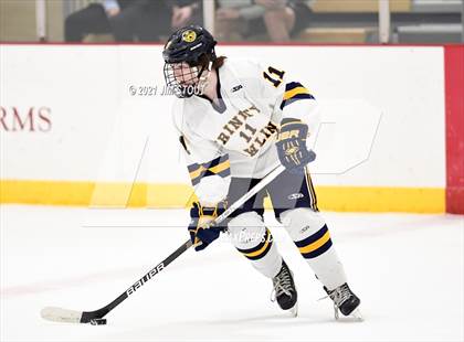 Thumbnail 2 in Trinity-Pawling vs. St. Paul's (Avon Christmas Classic 7th Place) photogallery.